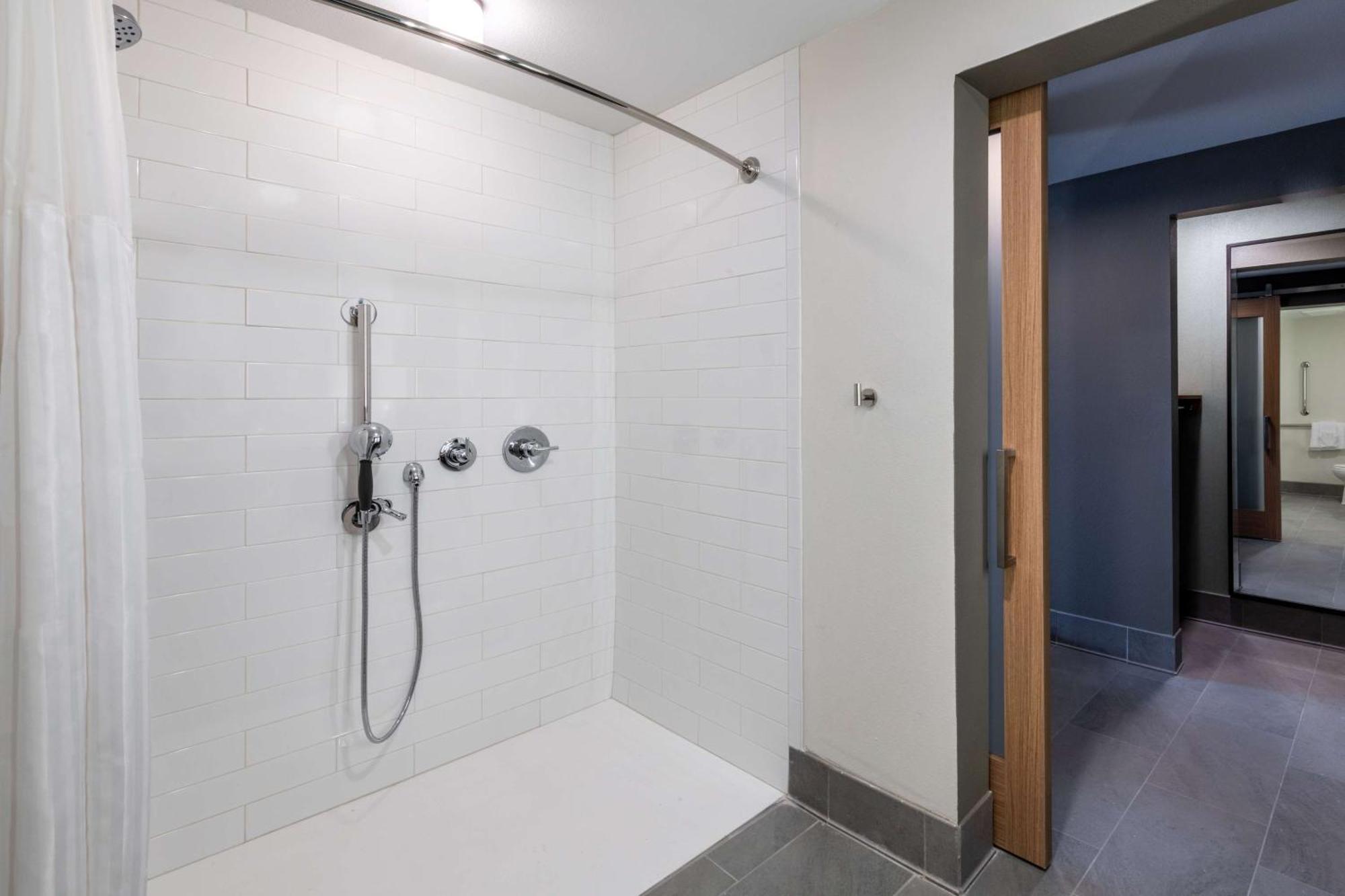 Hilton Garden Inn Longmont Ngoại thất bức ảnh